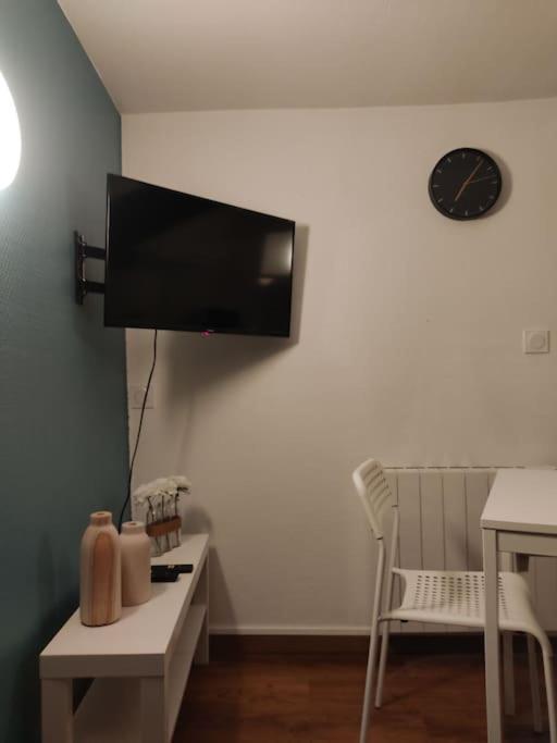 Studio Remois - Wifi/Netflix Реймс Екстериор снимка